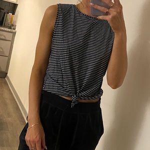 Lululemon muscle tank